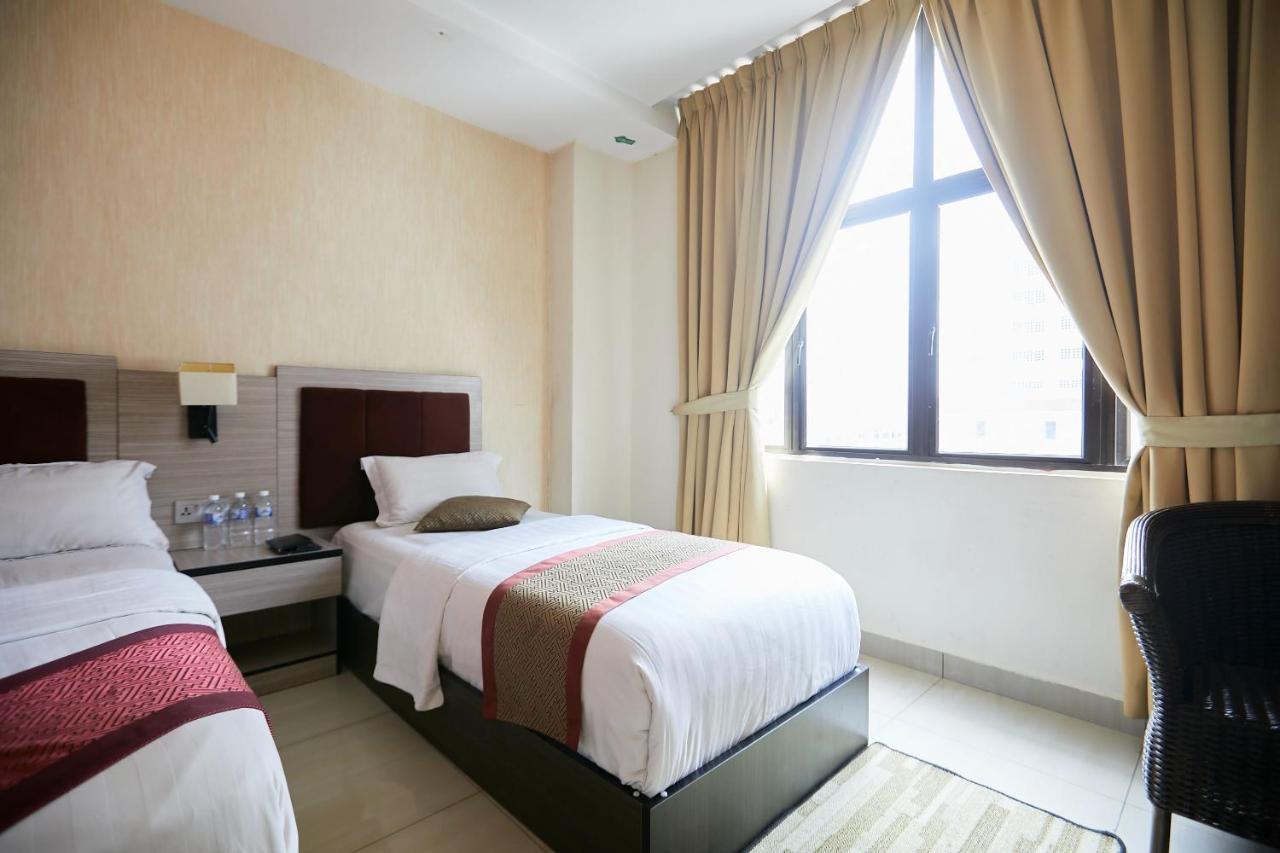 Dolphin Hotel, Chow Kit Kuala Lumpur Esterno foto