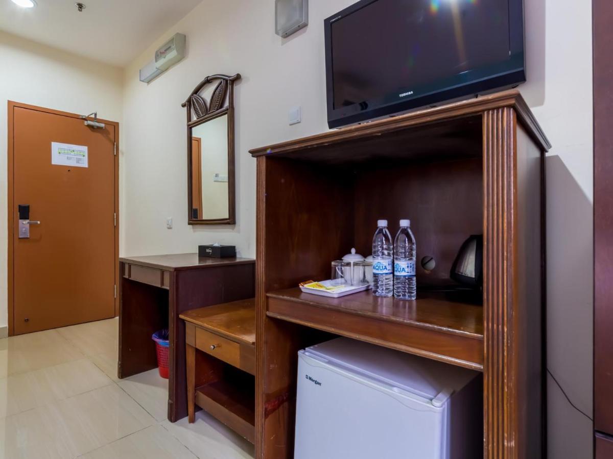 Dolphin Hotel, Chow Kit Kuala Lumpur Esterno foto
